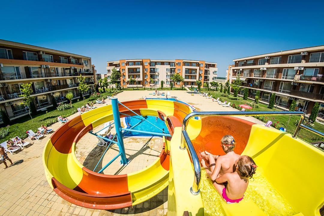 Holiday Fort Golf Club - Premium Apartments Slantschew brjag Exterior foto